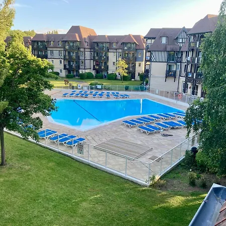 Appartement T2 Avec Piscine Deauville Exterior photo